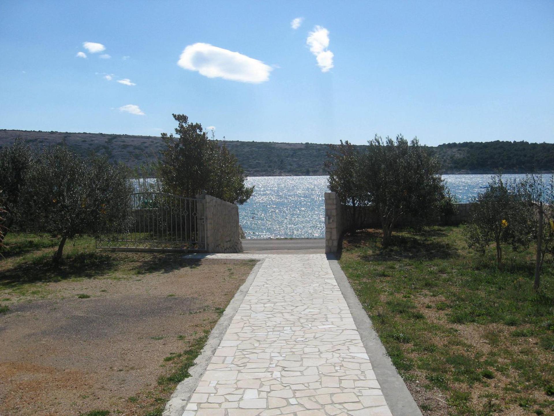 Apartments Frane-20M From Beach Barbat na Rabu Εξωτερικό φωτογραφία